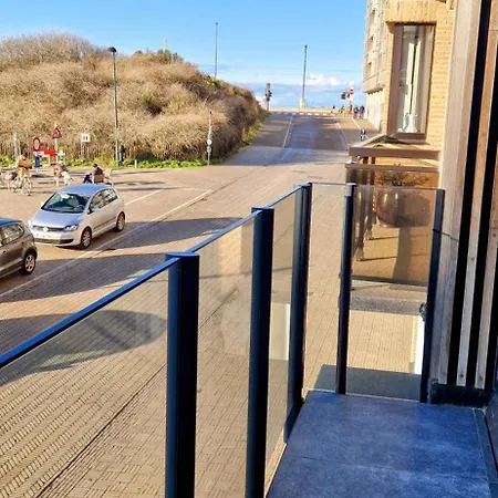 Apartment Modern Luxury 1-bedroom Close To The And The Sea T21