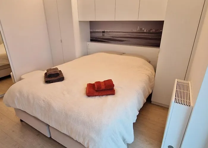 Modern Luxury 1-bedroom Close To The And The Sea T21 *