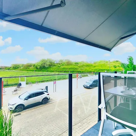 Апартаменты Modern Luxury 1-bedroom Close To The And The Sea T21 *